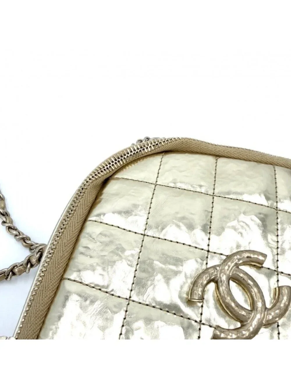 Chanel Shoulder Bag Crossbody Metallic Quilted Chain CC Logo Leather Gold